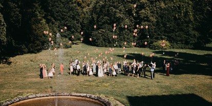 Hochzeit - Strausberg - Eine Hochzeitsgesellschaft im Schloss Steinhöfel. - Schloss Steinhöfel