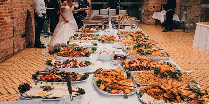 Hochzeit - Berlin - Beim kulinarischen Angebot wird auf die Wünsche der Gäste eingangen. - Zitadelle Spandau