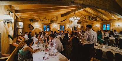 Hochzeit - Hochzeitsessen: Buffet - Deutschland - Die Forsthofalm mit Platz für bis zu 100 Hochzeitsgäste. - Forsthof Almhütte