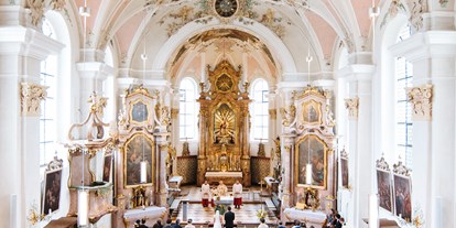 Hochzeit - Oberaudorf - Die nahegelegene Kirche für eine kirchliche Trauung nutzen. - Events an der Alten Spinnerei