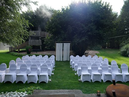 Hochzeit - Art der Location: im Freien - Sauerland - Hochzeit im Garten - Eventbauernhof Sprikeltrix