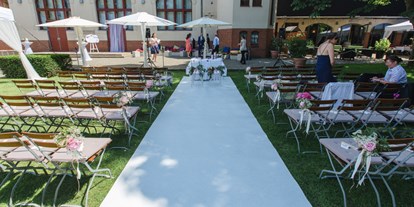 Hochzeit - Art der Location: Eventlocation - Werneuchen - Freie Trauung auf der Wiese - freiheit fünfzehn