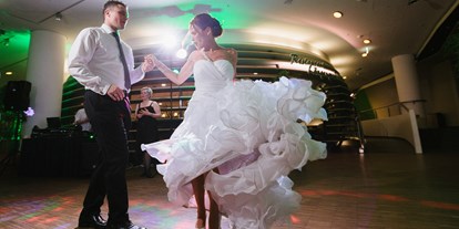 Hochzeit - Geeignet für: Hochzeit - Bremerhaven - Schwungvoll auf der Tanzfläche - Klimahaus® Bremerhaven 8° Ost