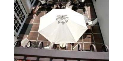 Hochzeit - Art der Location: Hotel - Bedburg - Terrasse
Exklusiv für alle Feiern, die im Bankettsaal "Holunder-Kastanie" stattfinden.  - Hotel „Schloss Friedestrom“