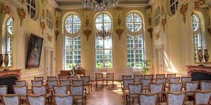 Hochzeit - Art der Location: privates Anwesen - Im Berocksaal finden bis zu 90 Personen Platz - Barockschloss Oberlichtenau