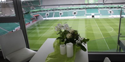 Hochzeit - Art der Location: Eventlocation - Wolfsburg - Trauung in der Skylounge! - Volkswagen Arena