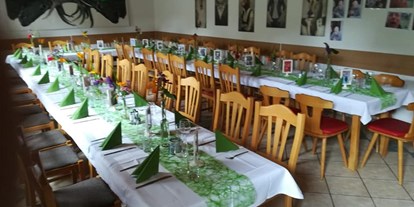 Hochzeit - Art der Location: Restaurant - Klostertal - Saal bis ca. 40 Personen - Gasthaus zur Dorfwirtin