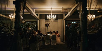 Hochzeit - Ossiach - Abendstimmung auf der Terrasse des Kropfitsbad am Wörthersee. - Kropfitschbad
