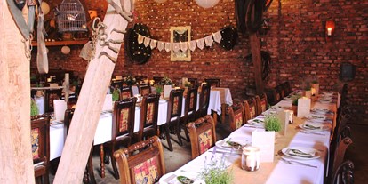Hochzeit - Art der Location: Bauernhof/Landhaus - Gastraum - Romantische Scheune