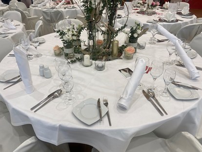 Hochzeit - Hochzeitsessen: mehrgängiges Hochzeitsmenü - Esslingen am Neckar - Schlosscafe Location & Konditorei / Restaurant