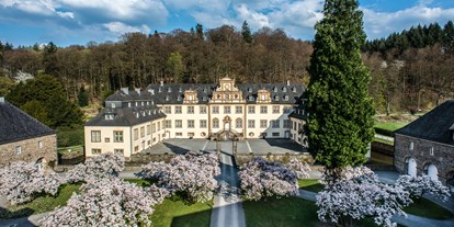 Hochzeit - Umgebung: am Land - Köln - Schloss Ehreshoven