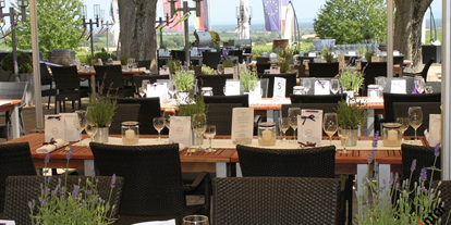 Hochzeit - Art der Location: Hotel - Pfalz - Die Feier auf der Weintorterrasse - Deutsches Weintor Restaurant