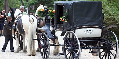 Hochzeit - Hunde erlaubt - Schwäbische Alb - Hochzeitskutsche - Hotel und Restaurant Lochmühle