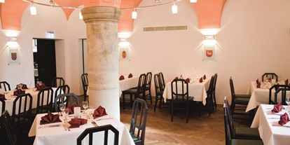 Hochzeit - Art der Location: Restaurant - Kelheim - Freundschaftszimmer - Regensburger Ratskeller
