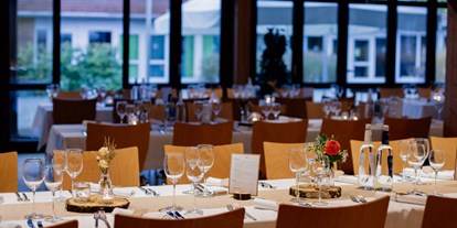 Hochzeit - Stuttgart - Der Festsaal "Werkstatt" bietet Platz für bis zu 170 Hochzeitsgäste. - Hofgut Hagenbach