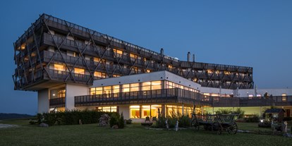 Hochzeit - interne Bewirtung - Oberösterreich - Abendstimmung im Falkensteiner Bad Leonfelden. - Falkensteiner Hotel & SPA Bad Leonfelden