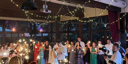 Hochzeit - Umgebung: am Fluss - Niederösterreich - Tanzfläche im Wintergarten - Ein pures Erlebnis! - RAHOFER Bräu Restaurant