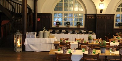 Hochzeit - interne Bewirtung - Henndorf am Wallersee - Buffet im großen Saal - Restaurant Stieglkeller - Salzburg