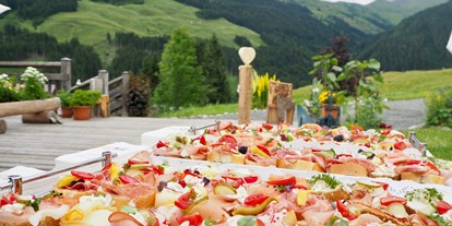 Hochzeit - Tiroler Unterland - Hausgemachte Brötchen - Die Almen - Saalbach Hinterglemm 