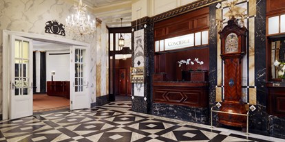 Hochzeit - nächstes Hotel - Donauraum - Auch unsere Concierges stehen Ihnen jederzeit zur Verfügung!  - Hotel Bristol Vienna
