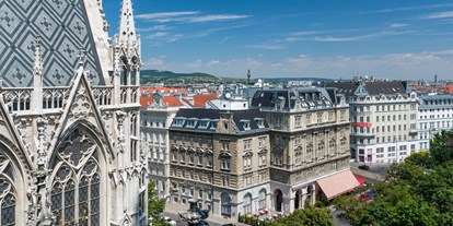 Hochzeit - Spielplatz - Wien-Stadt Alsergrund - Außenansicht von Votiv Kirche - Hotel Regina Wien