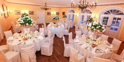 Hochzeit - Anif - Der Biedermeiersaal des Schloss Anif bietet Platz für bis zu 80 Hochzeitsgäste. - ****Hotel Schlosswirt zu Anif