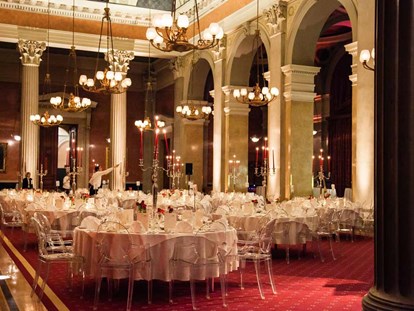 Hochzeit - interne Bewirtung - Wien Penzing - Großer Festsaal bietet den festlichen Rahmen für Feierlichkeiten - Wiener Börsensäle