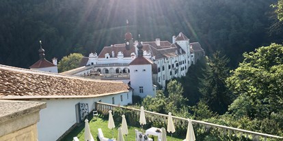 Hochzeit - barrierefreie Location - Graz - Trauung im Garten Standesamt oder freie Zeremonie - Gartenschloss Herberstein