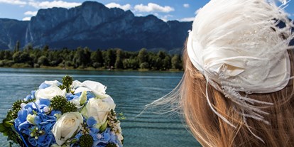 Hochzeit - Umgebung: in den Bergen - Straßwalchen - Traumkulisse für die Traumhochzeit an Bord - Mondsee Schifffahrt Hemetsberger