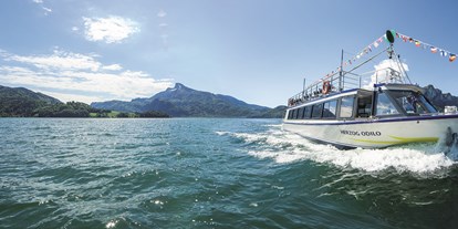 Hochzeit - Parkplatz: kostenlos - Region Mondsee - Das Hochzeitsschiff "Herzog Odilo" für Ihre Traumhochzeit - Mondsee Schifffahrt Hemetsberger