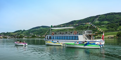 Hochzeit - Umgebung: in den Bergen - Faistenau - Bootsflotte - Mondsee Schifffahrt Hemetsberger