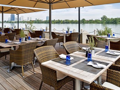 Hochzeit - Art der Location: Restaurant - Donauraum - Hilton Vienna Danube Waterfront