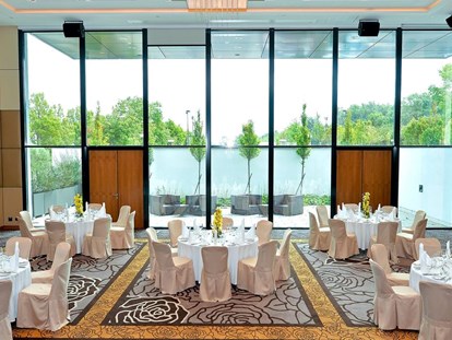 Hochzeit - Umgebung: am Fluss - Wien-Stadt Innere Stadt - Hilton Vienna Danube Waterfront