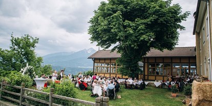 Hochzeit - Absam - Heiraten im Freien - im Gasthaus Planötzenhof in Innsbruck.
 - Gasthaus Planötzenhof