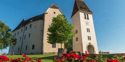 Hochzeit - Kirche - Süd & West Steiermark - Hotel SCHLOSS SEGGAU - Schlosshof - Hotel SCHLOSS SEGGAU