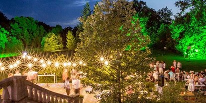 Hochzeit - Hunde erlaubt - Brandenburg Süd - Beleuchteter Schlosspark - Schloss Stülpe