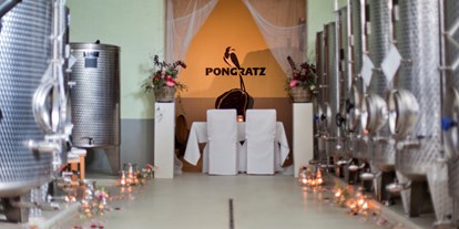 Hochzeit - Art der Location: ausgefallene Location - Spielfeld - Weingut Pongratz