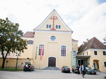 Hochzeit - Art der Location: Eventlocation - Kirchstetten (Kirchstetten) - Feiern Sie Ihre Hochzeit im Kloser UND in Krems.
Foto © martinhofmann.at - Kloster UND