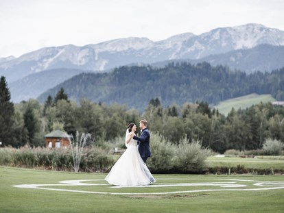 Hochzeit - Umgebung: in den Bergen - Salettl am Golfplatz