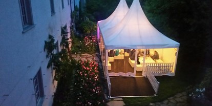 Hochzeit - Geeignet für: Vernissage oder Empfang - Graubünden - Schlossgarten, es können auch Zelte gestellt werden - Event Schloss Reichenau