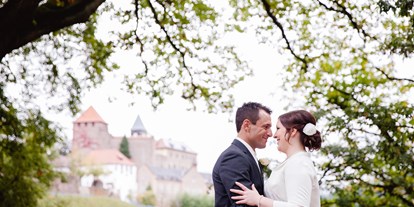 Hochzeit - Umgebung: in den Bergen - Deutschland - Schloss Eberstein