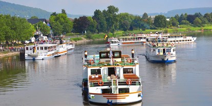 Hochzeit - Parkplatz: Busparkplatz - Hameln - Fahrgastschiff Flotte Weser