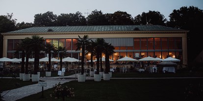 Hochzeit - Art der Location: Restaurant - Bayern - Hochzeit im Schlosscafé im Palmenhaus, München - Schlosscafe im Palmenhaus