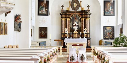 Hochzeit - Art der Location: im Freien - Bayern - kirchliche Trauung in der barocken Schlosskapelle - Schloss Blumenthal