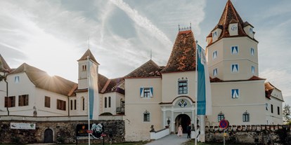 Hochzeit - Umgebung: im Park - Österreich - Feiert eure Hochzeit beim Schlosswirt Kornberg in Riegersburg. - Schlosswirt Kornberg