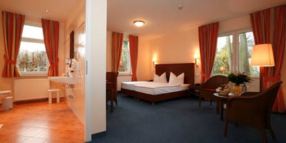 Hochzeit - Umgebung: am See - Doppelzimmer Large, behindertengerecht - Seehotel Heidehof