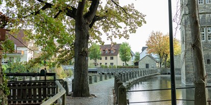 Hochzeit - Umgebung: im Park - Deutschland - DornStein´s Schlosshotel Erwitte