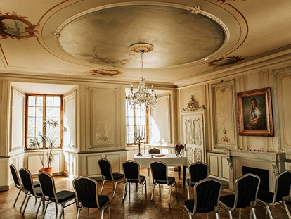 Hochzeit - Umgebung: am Land - Speyer - Standesamt im Ballsaal - Hotel Schloss Edesheim