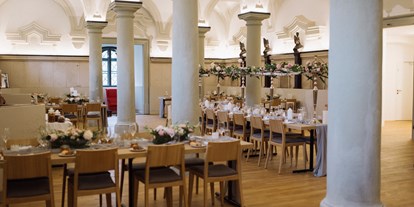 Hochzeit - Art der Location: Eventlocation - Seitenstetten - Lambergsaal; Foto Katrin Wieser - Schloss Lamberg