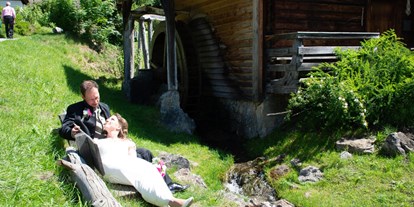 Hochzeit - Umgebung: im Park - Golling an der Salzach - Seelackenmuseum